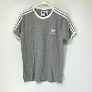 Adidas mens Gray Short Sleeve T shirt medium